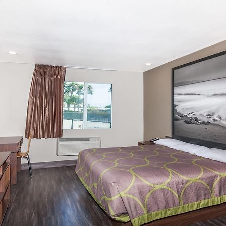 Super 8 By Wyndham San Diego/Imperial Beach מראה חיצוני תמונה
