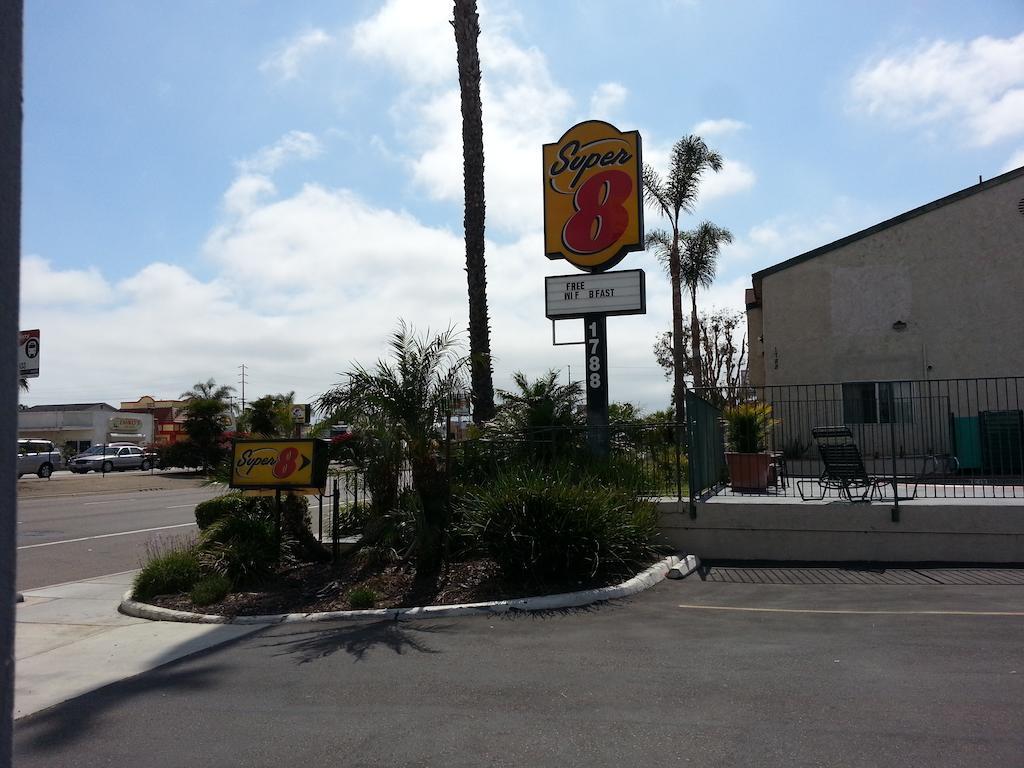 Super 8 By Wyndham San Diego/Imperial Beach מראה חיצוני תמונה