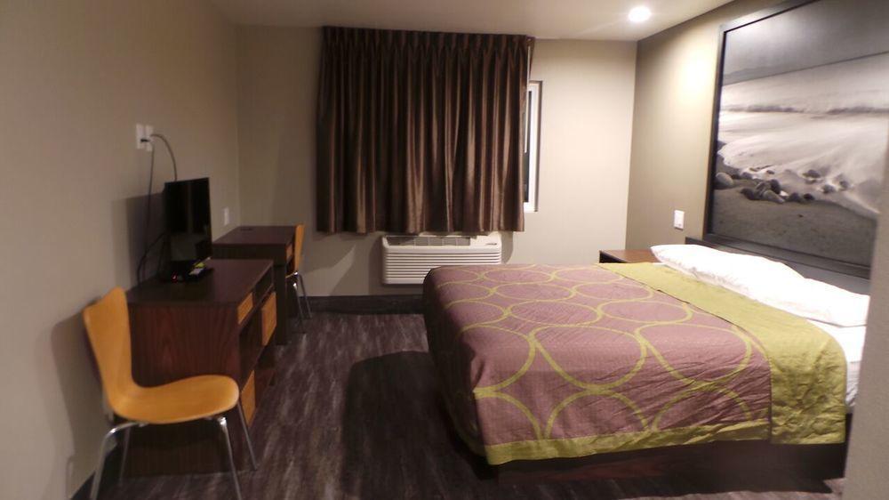 Super 8 By Wyndham San Diego/Imperial Beach מראה חיצוני תמונה