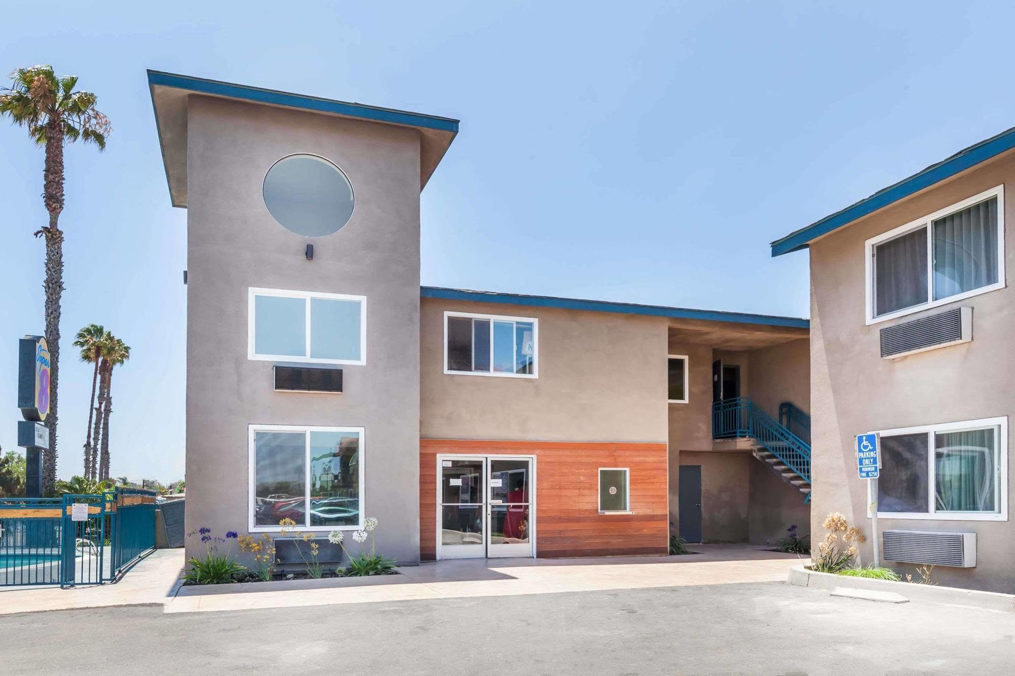 Super 8 By Wyndham San Diego/Imperial Beach מראה חיצוני תמונה