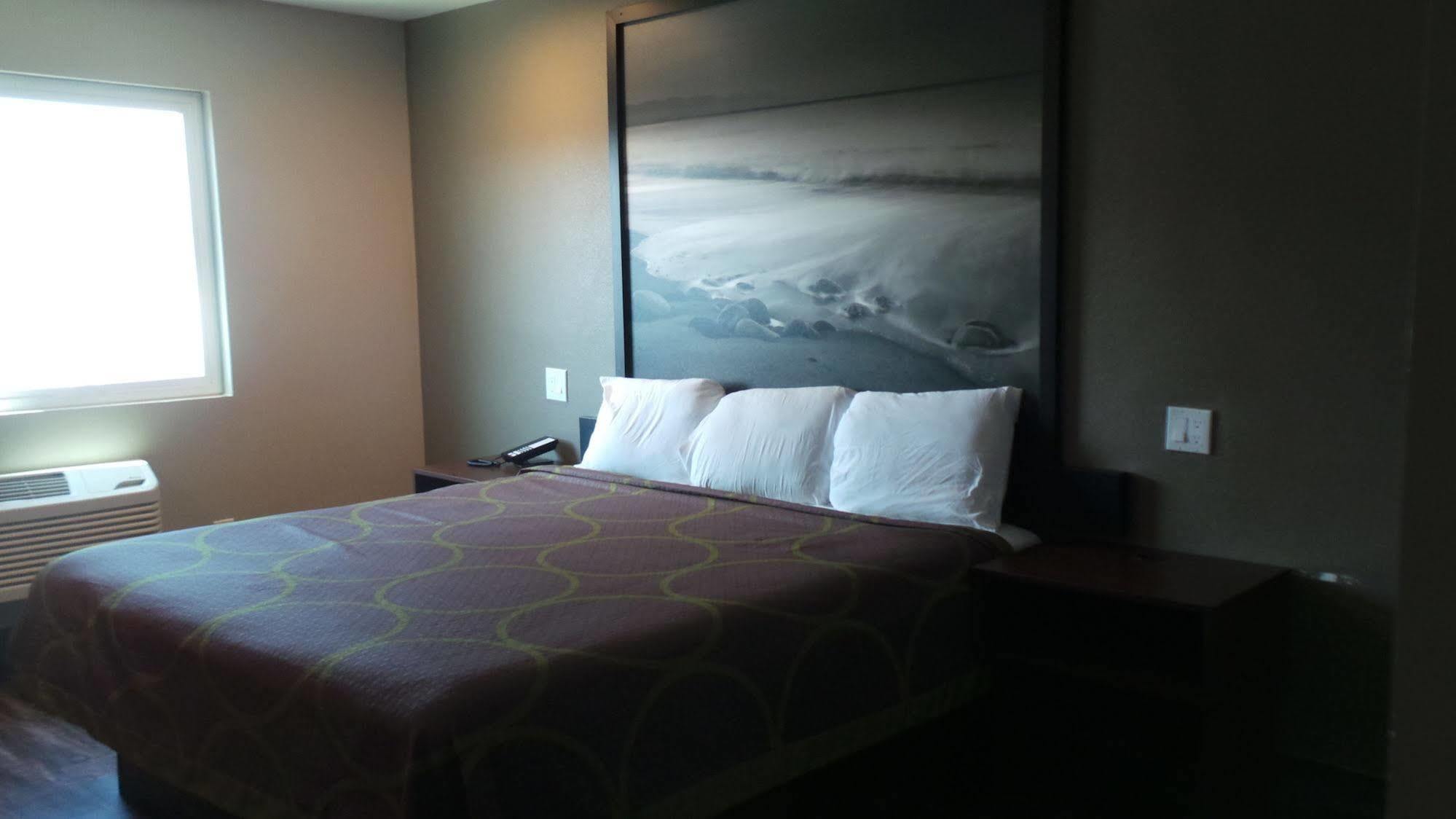 Super 8 By Wyndham San Diego/Imperial Beach מראה חיצוני תמונה